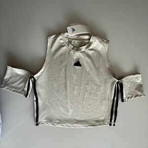 Adidas top